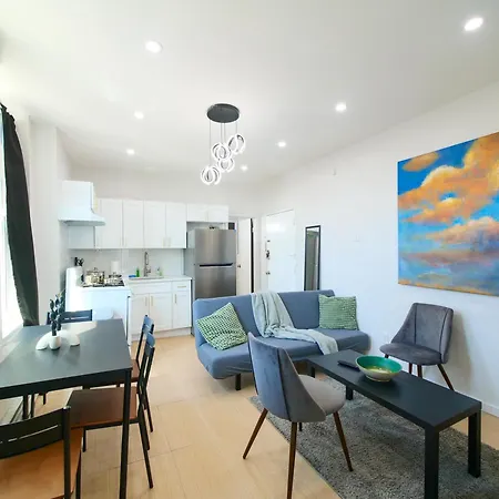 Amazing One-Bedroom Apt With View Near Nyc
